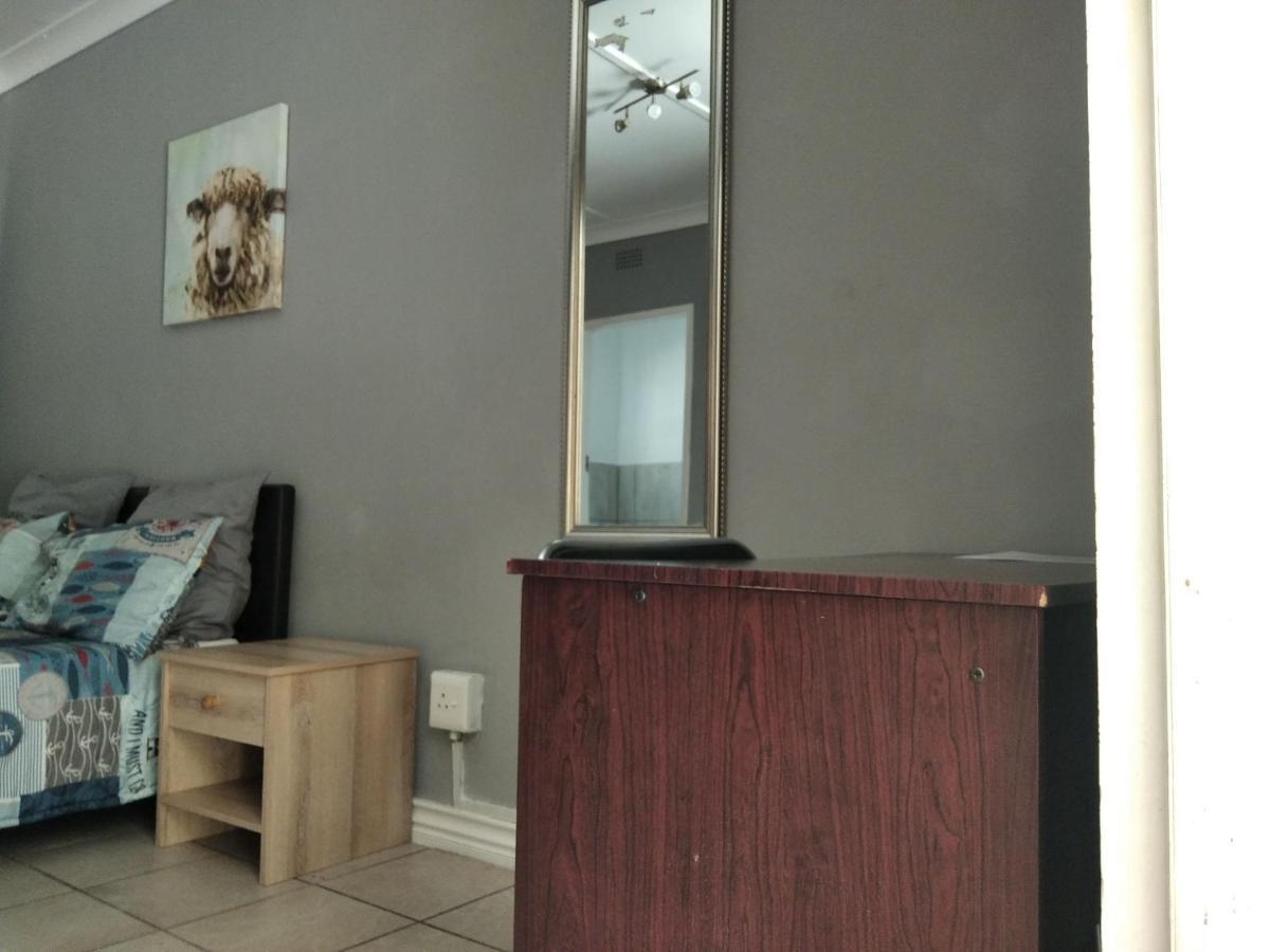 Velindo Guest Rooms Johannesburg Exterior photo