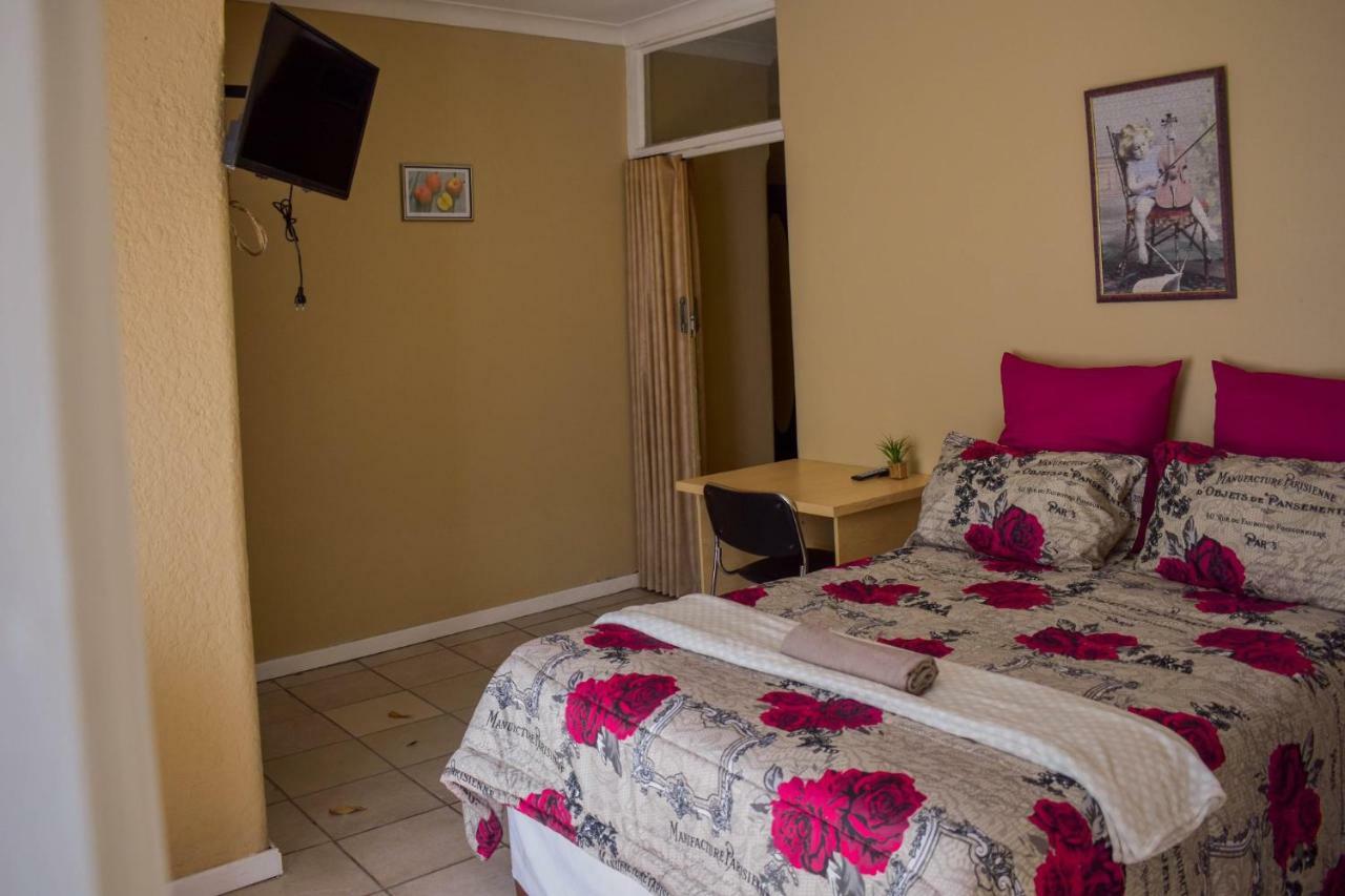 Velindo Guest Rooms Johannesburg Exterior photo